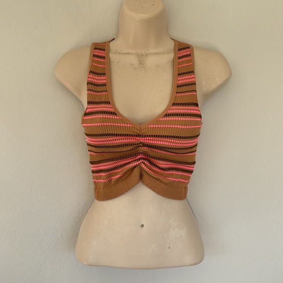 Aerie neon pink ruched scrunch stretch v-neck sleeveless crop top size medium - Picture 2 of 9